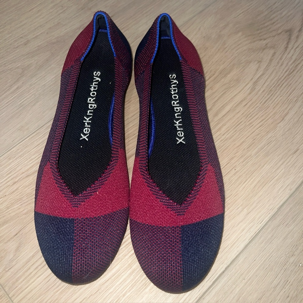 Rothy’s Buffalo Plaid Burgundy Flats Shoes  Size 8.5